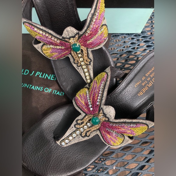 DONALD J PLINER Dragonfly Jeweled Kitten Heel Sandals Violeta Pewter Sz 10.5 M - Picture 10 of 14